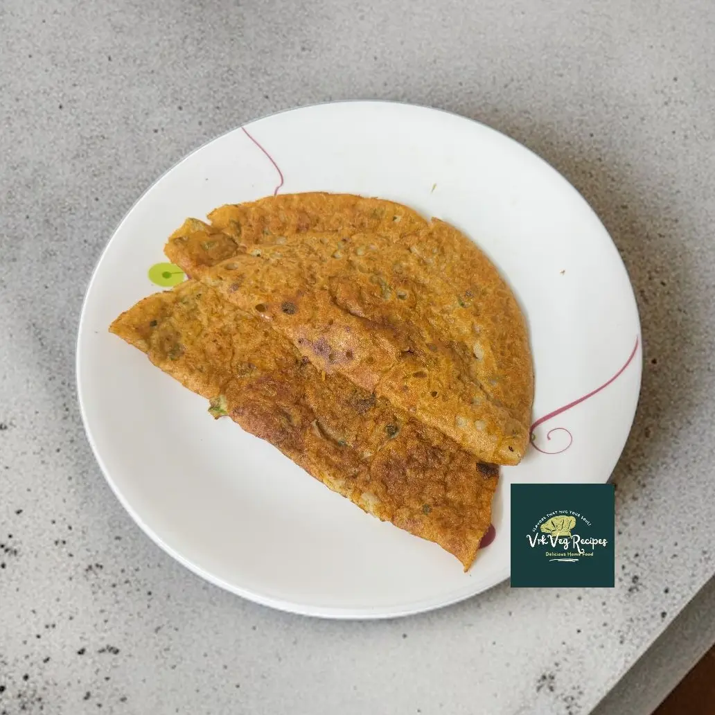 Gluten-free jowar rava veg dosa cooked without oil, ideal for weight loss and gut-friendly Indian breakfast.