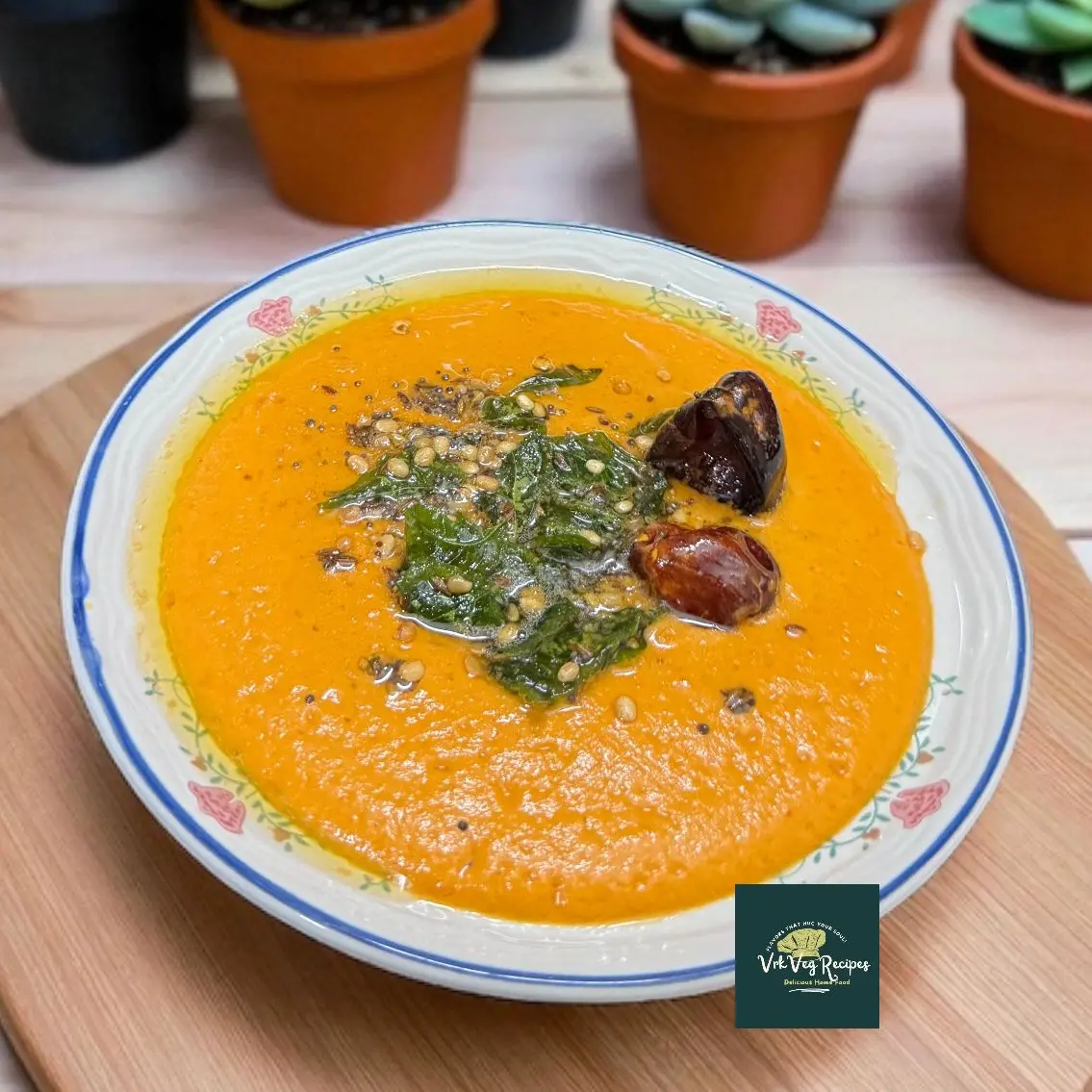Spicy Garlic Chutney made with roasted channa dal, dry red chilies, and lemon—served fresh with sizzling tempering on top.