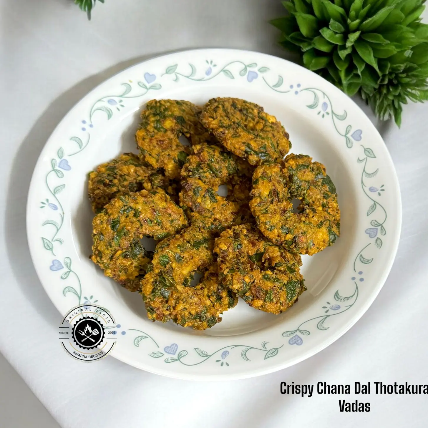 Chana Dal Thotakura Vadas – Crunchy Leafy Fritters Crispy chana dal thotakura vadas made with amaranth leaves and chana dal, deep-fried to golden perfection for a tasty snack.